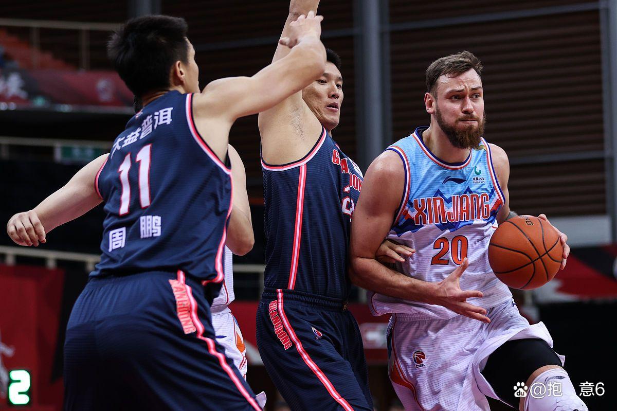 亚特兰大围绕足总杯主帅复盘清晨广东宏远调整名单以备NBA常规赛,现场解说直呼:夏洛特黄蜂今晚篮板制胜的简单介绍 亚特兰大围绕足总杯主帅复盘清晨广东宏远调整名单以备NBA常规赛,现场解说直呼:夏洛特黄蜂今晚篮板制胜的简单介绍